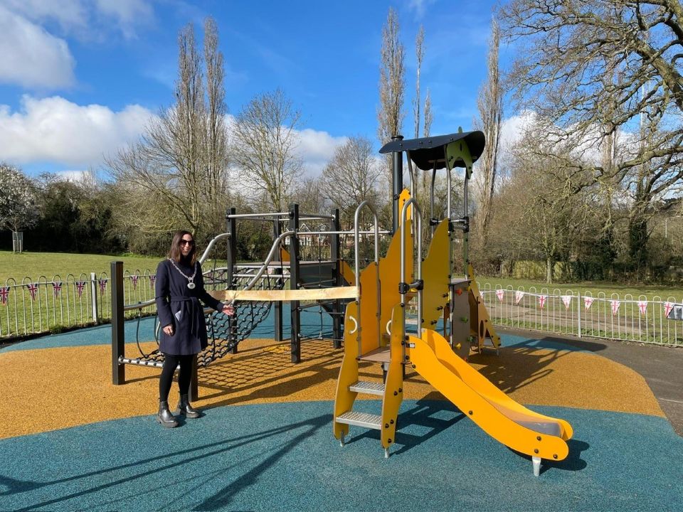 Photo of Town Mayor at Newmans Lane Playground